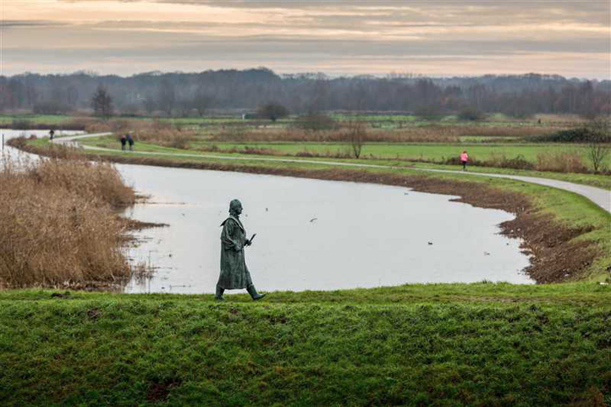 Jeroen Bosch statue - 's-Hertogenbosch