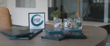 Plastic Soup Floors veegt de vloer aan met plastic afval